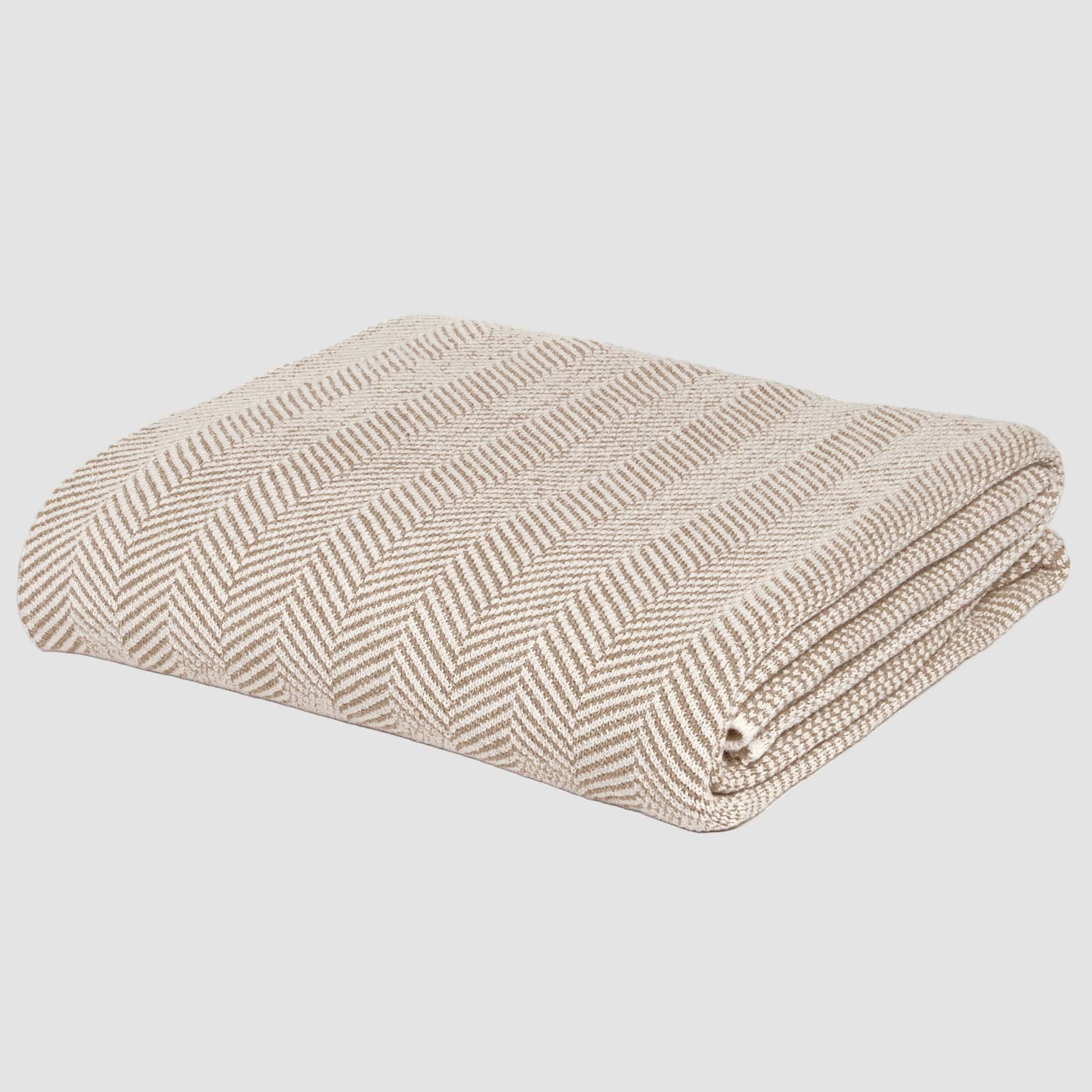 60" x 80" Jumbo Sustainable Knit Throw Blanket - Herringbone - Image 4