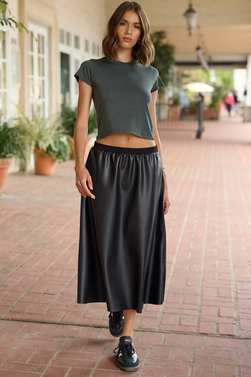 Basic Fitted Crop Cotton Tee - Image 7