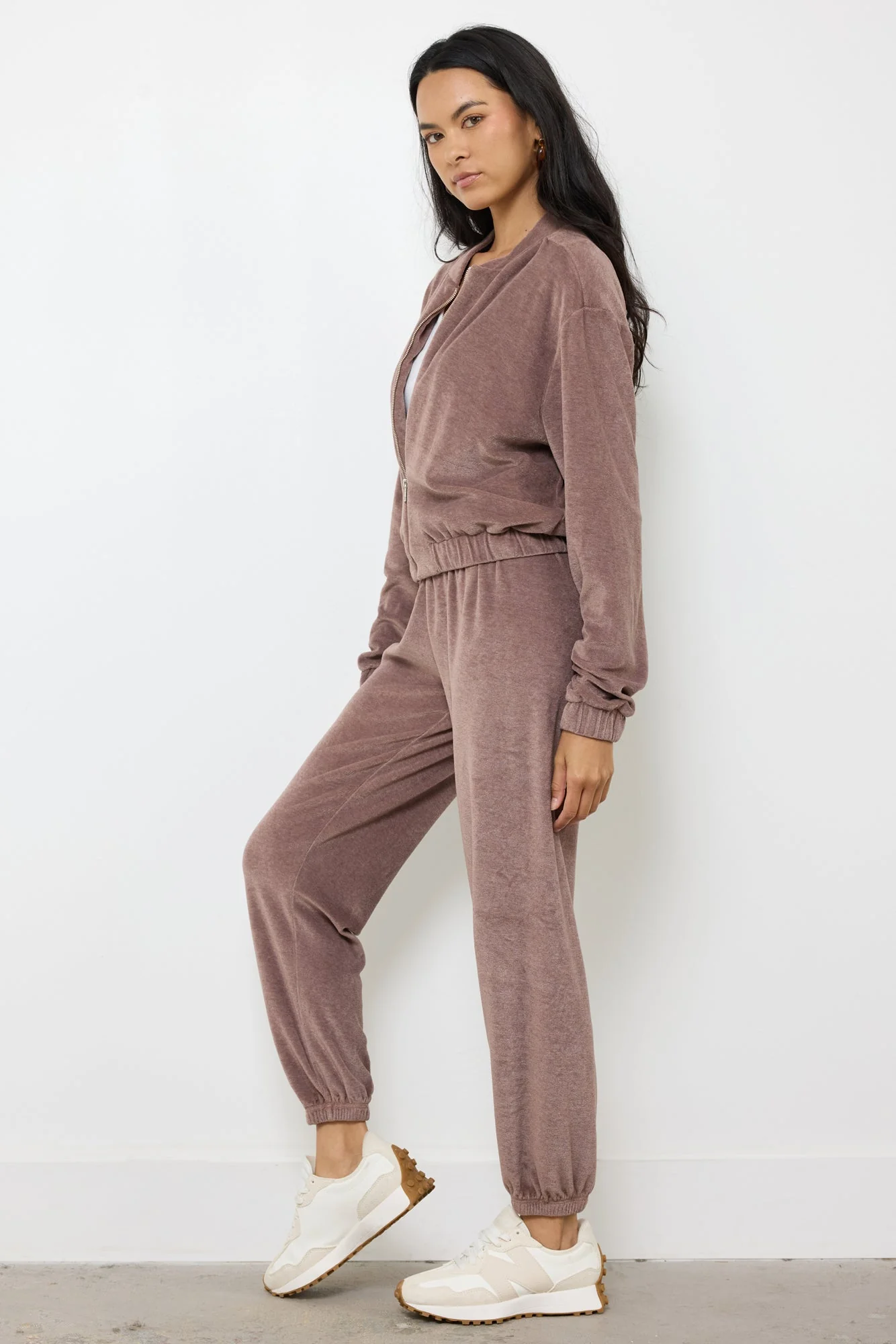 Retro Velour Sweatpant - Image 6