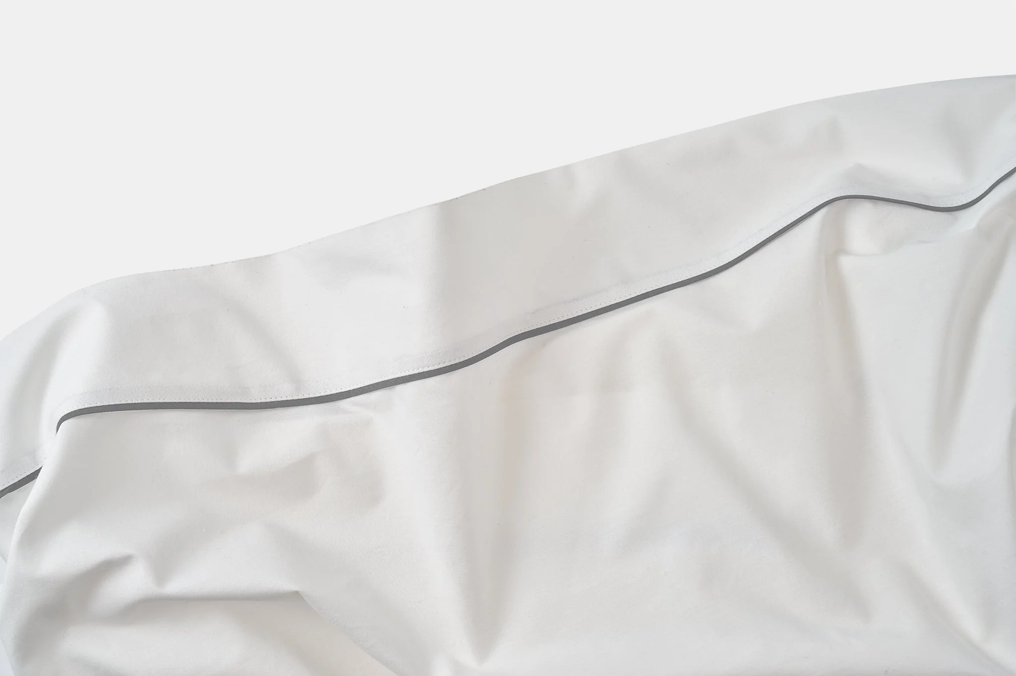 USA Cotton Sheet Set - Classic Piping Design - Image 5