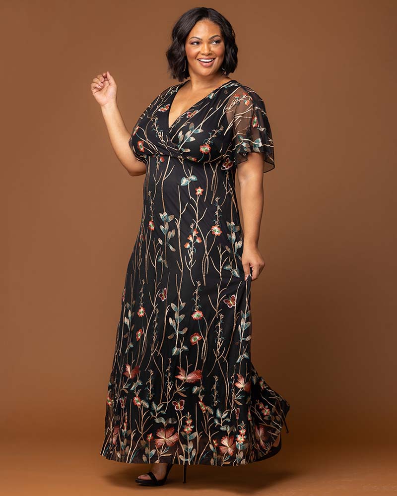 Plus Size Embroidered Elegance Evening Gown - Image 10