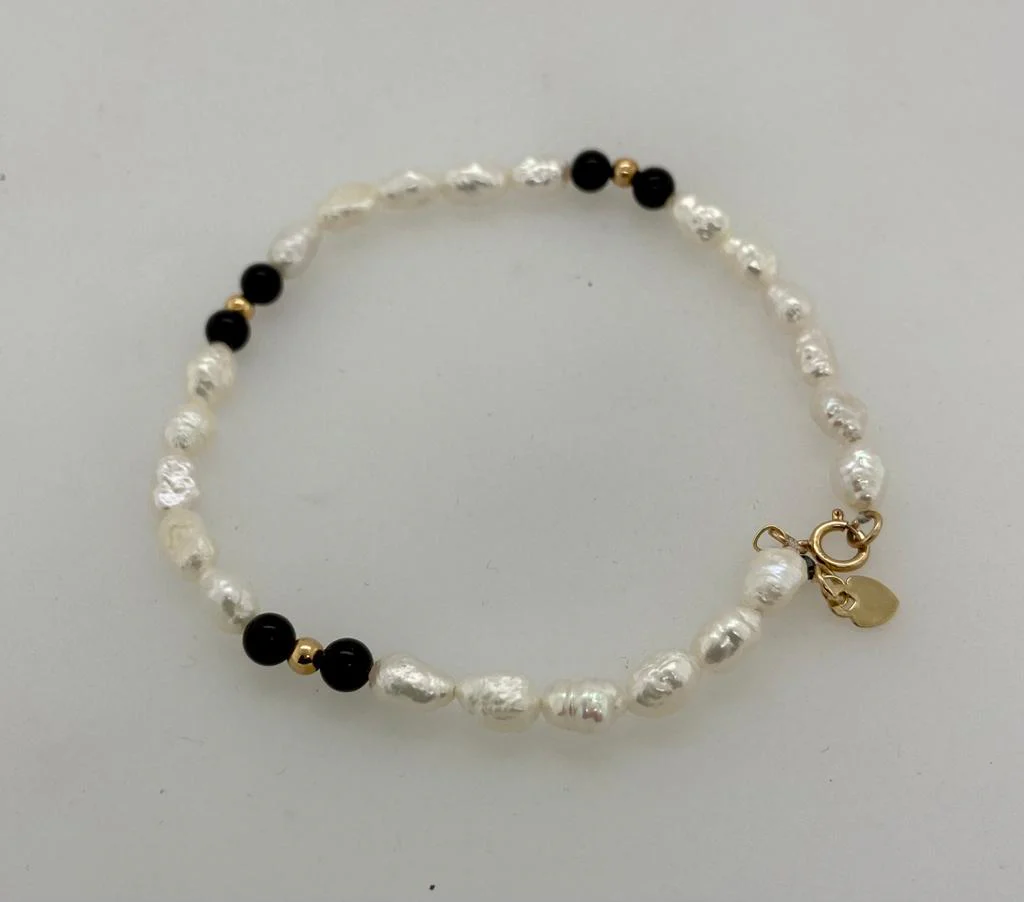 Endless Pearls Necklace & Bracelet Set - Image 4