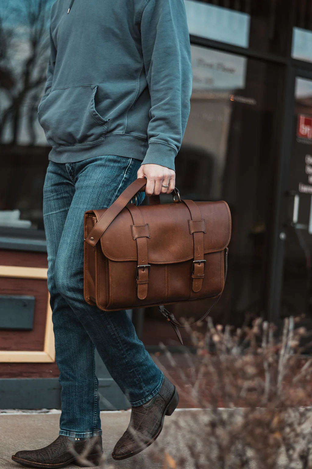 Classic Leather Garfield 15" Laptop Briefcase - Image 59