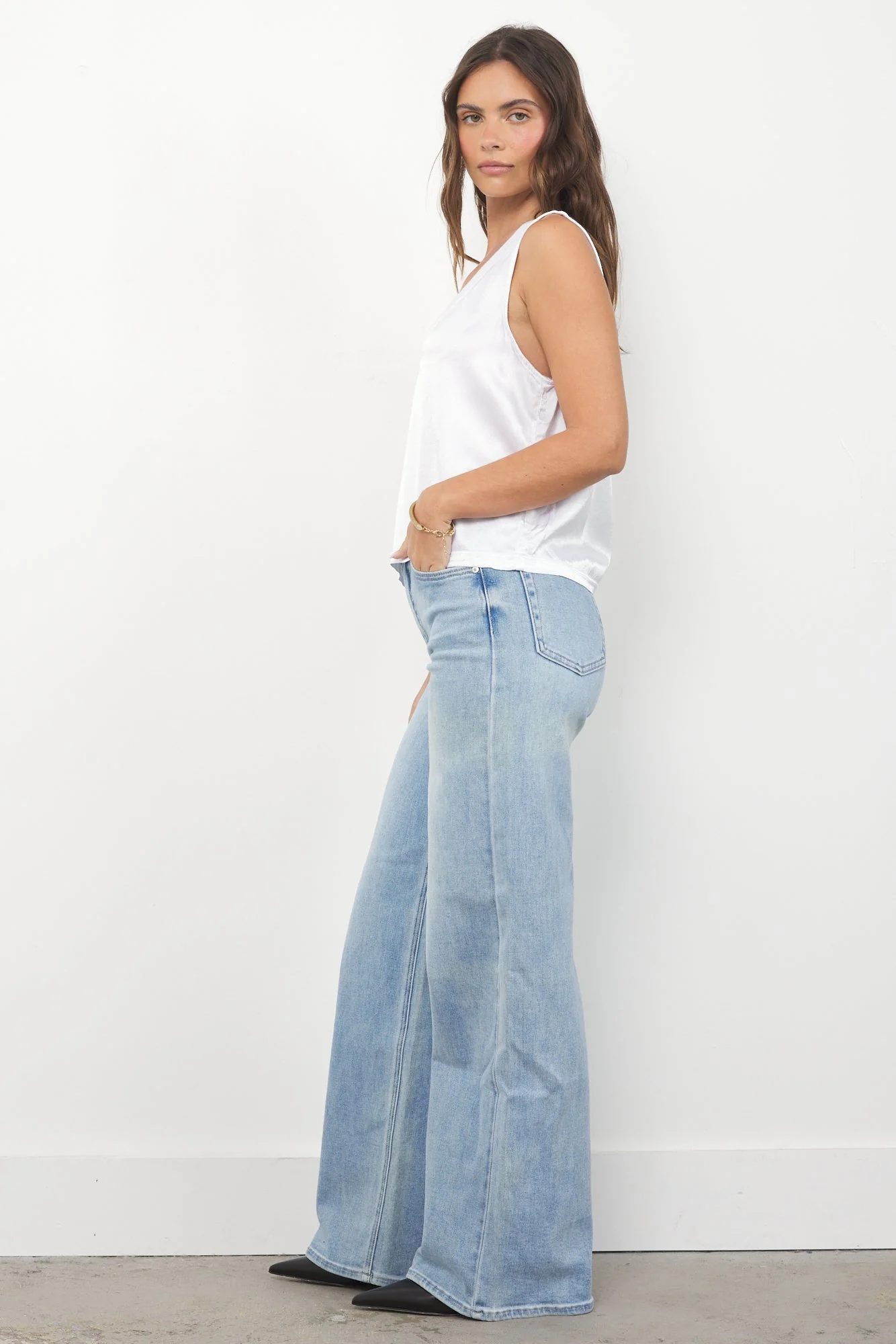 Lila Silky Smooth Relaxed Fit V Neck Tank - Image 4