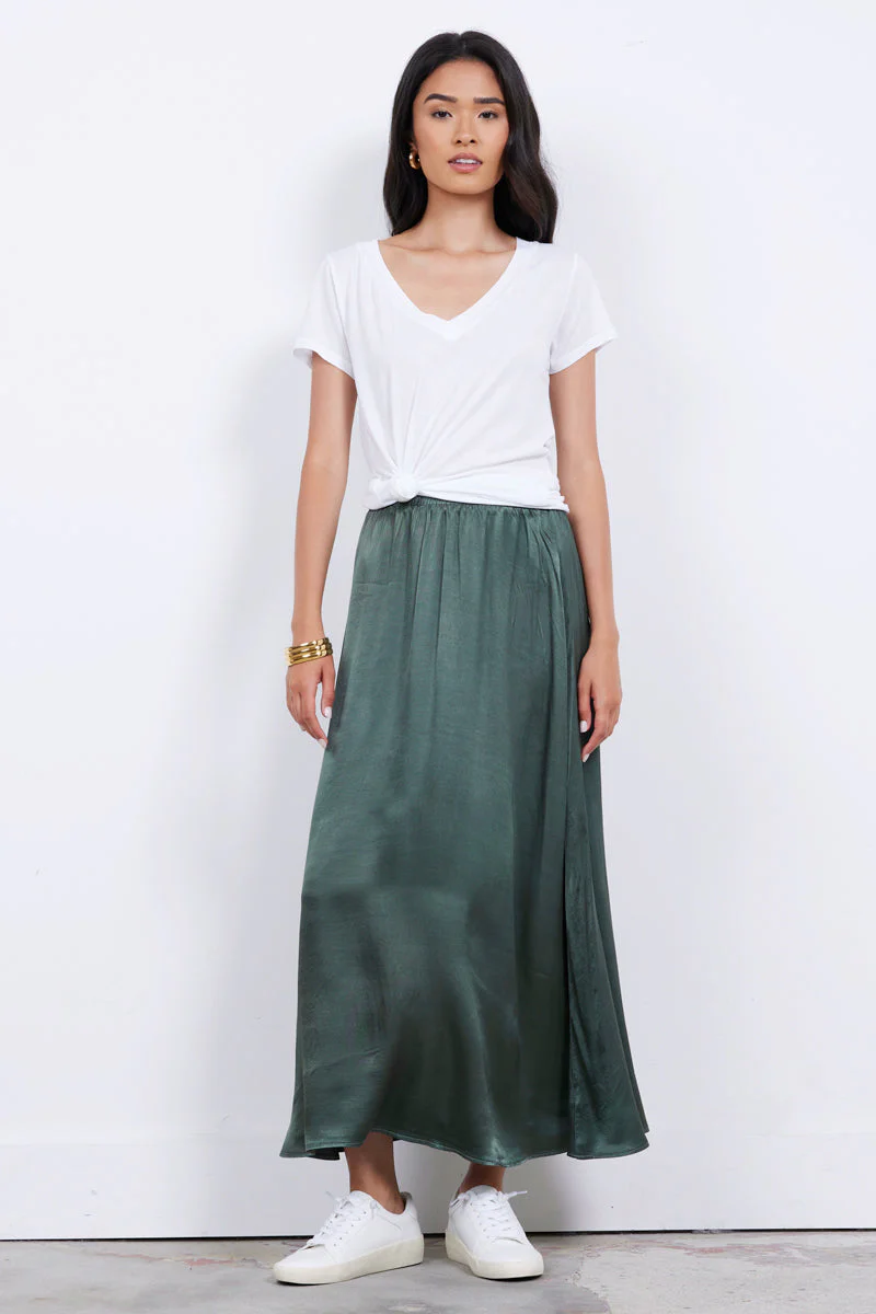 Low V-Neck Boyfriend Lightweight Tee - Image 9