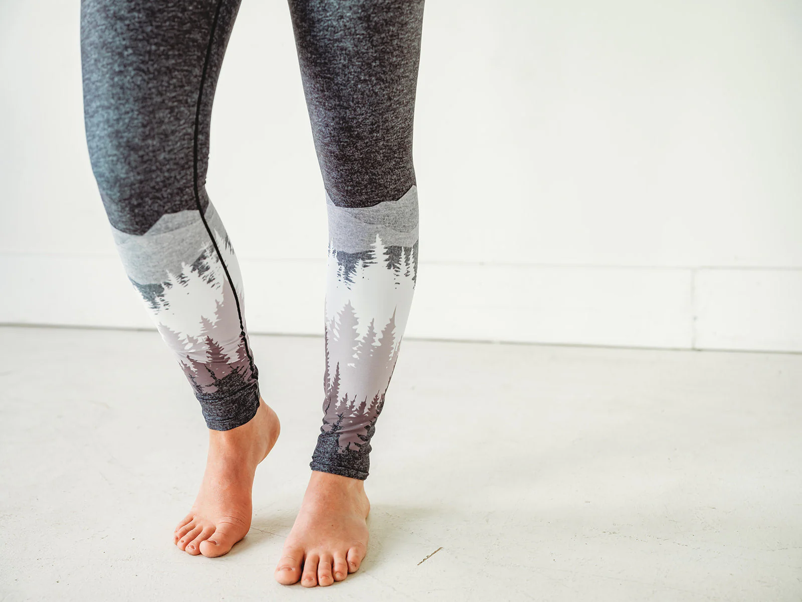 Eco-Friendly Summit Yoga Pants - Mauve - Image 2