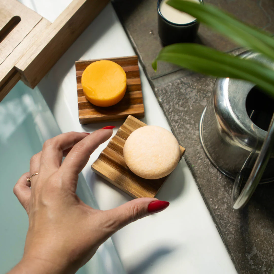 Plastic-Free Mango Moisturizing Shampoo Bar - Image 4