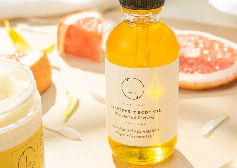 Moisturizing Grapefruit Body Oil and Body Scrub Set - Image 4