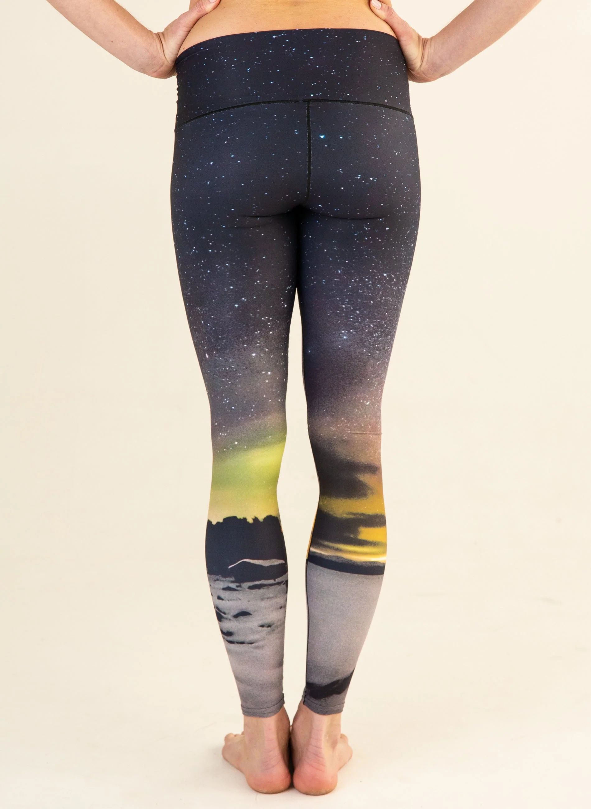 Eco-Friendly Northern Lights Yoga Pants - Image 3