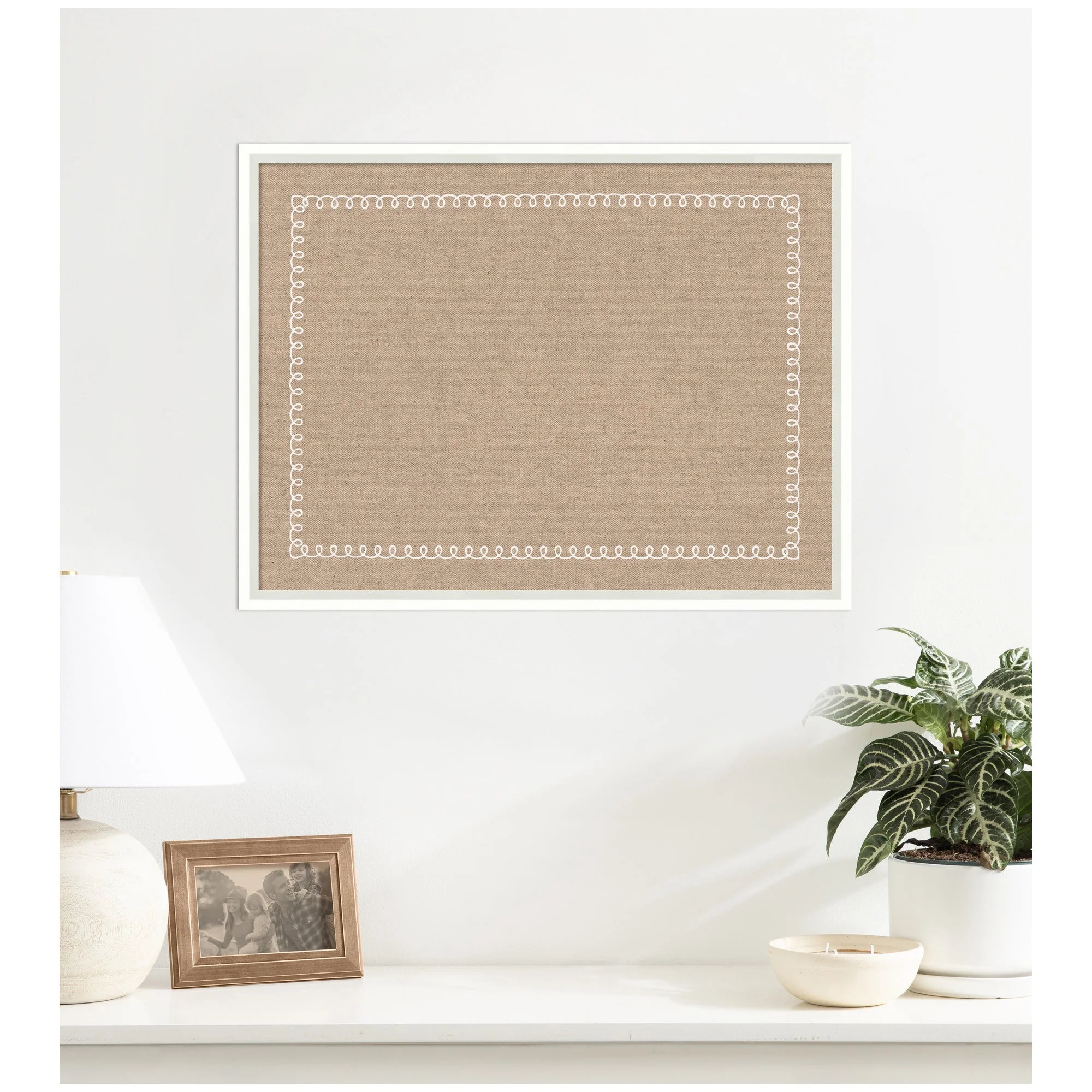 Pinboard White Scalloped Edge - Image 43