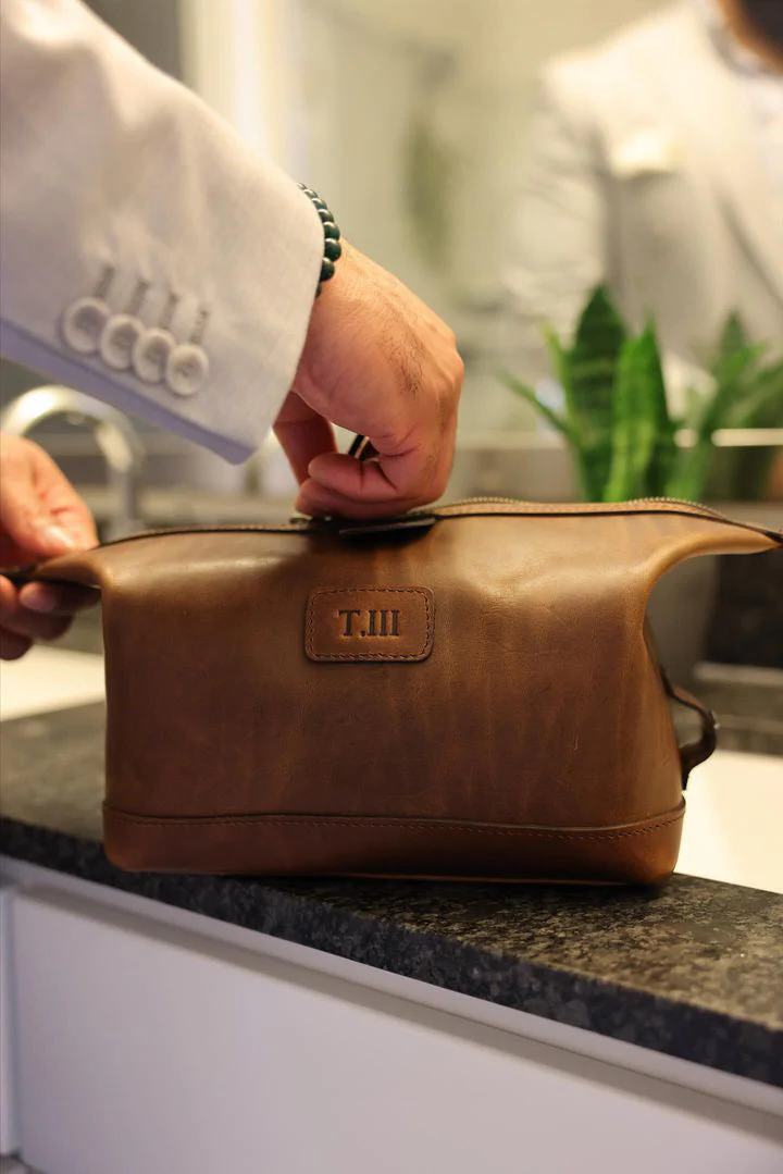 Classic Leather Ryder Dopp Kit - Image 36