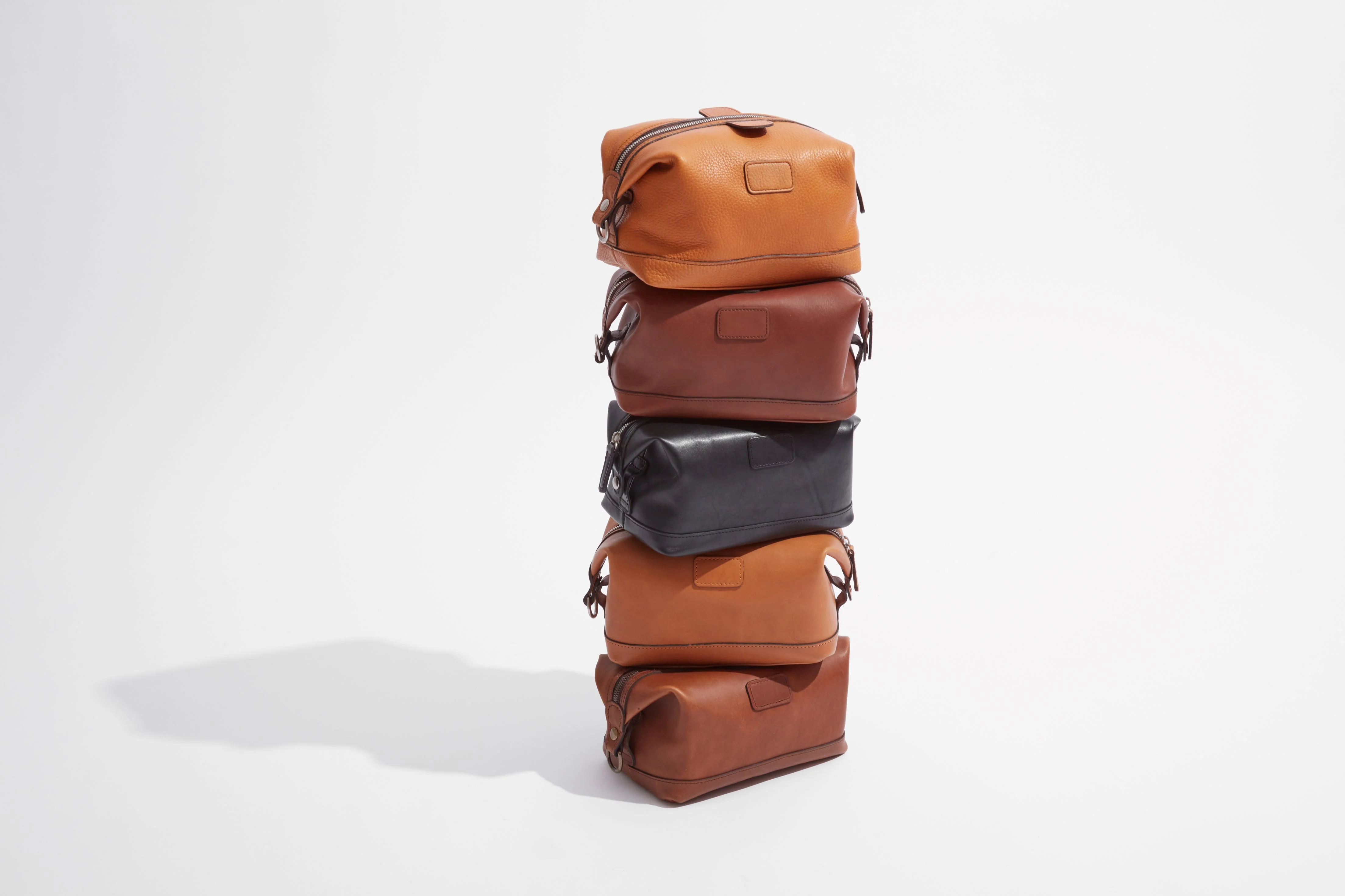 Classic Leather Ryder Dopp Kit - Image 39