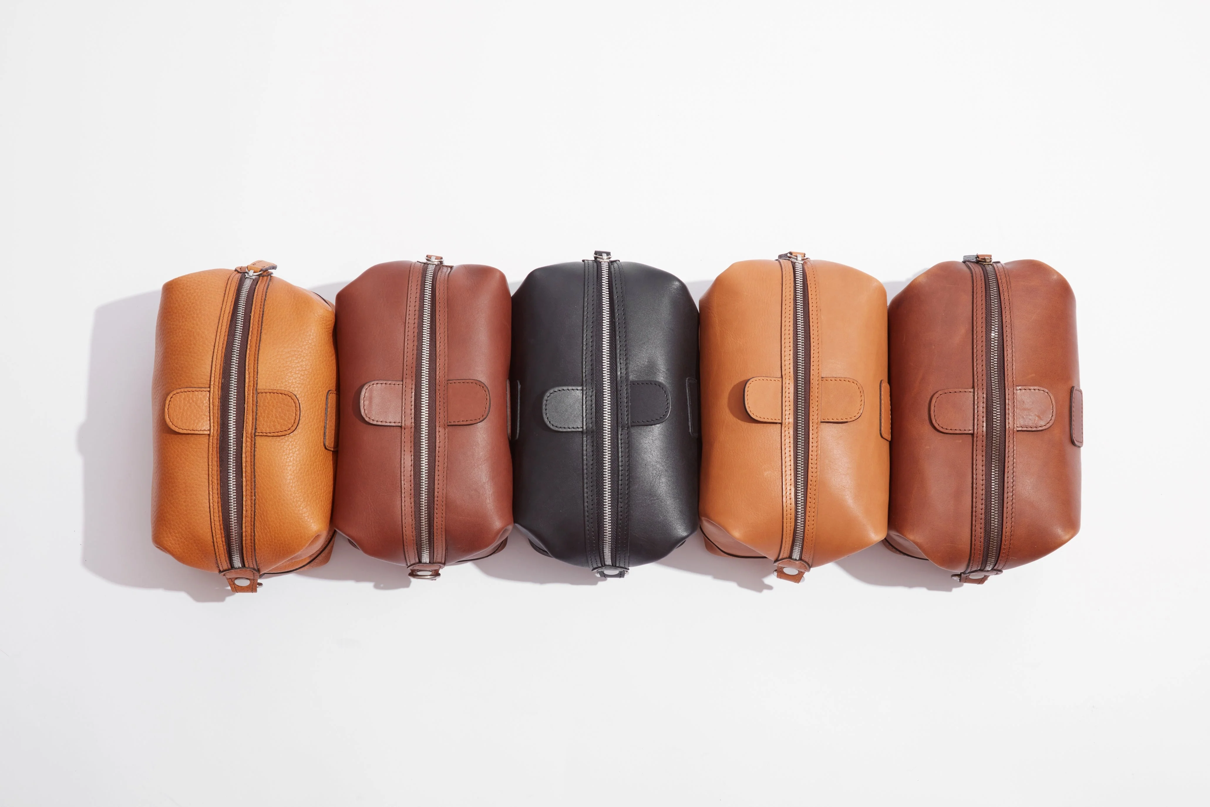Classic Leather Ryder Dopp Kit - Image 44