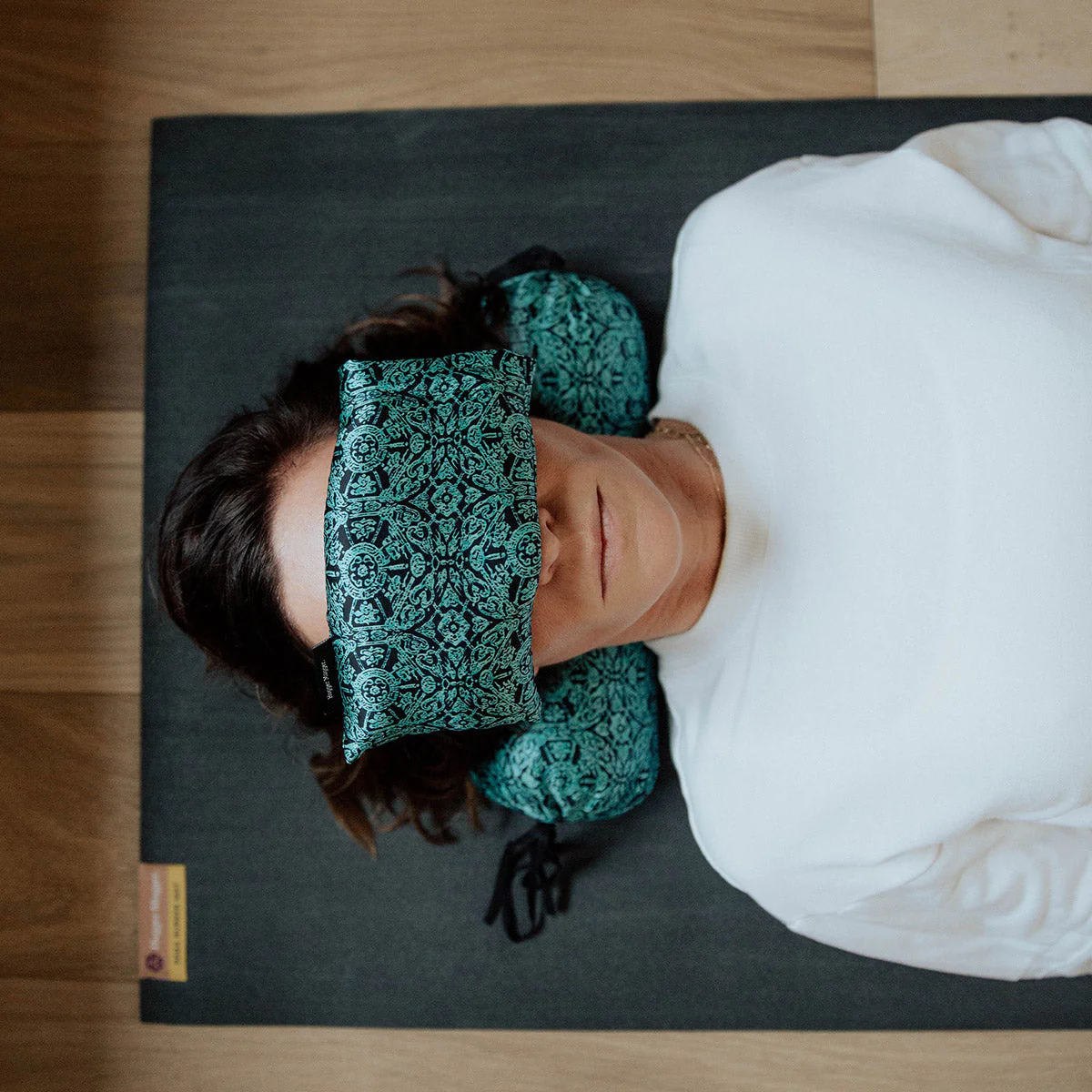 Silk Eye Pillow - Image 9