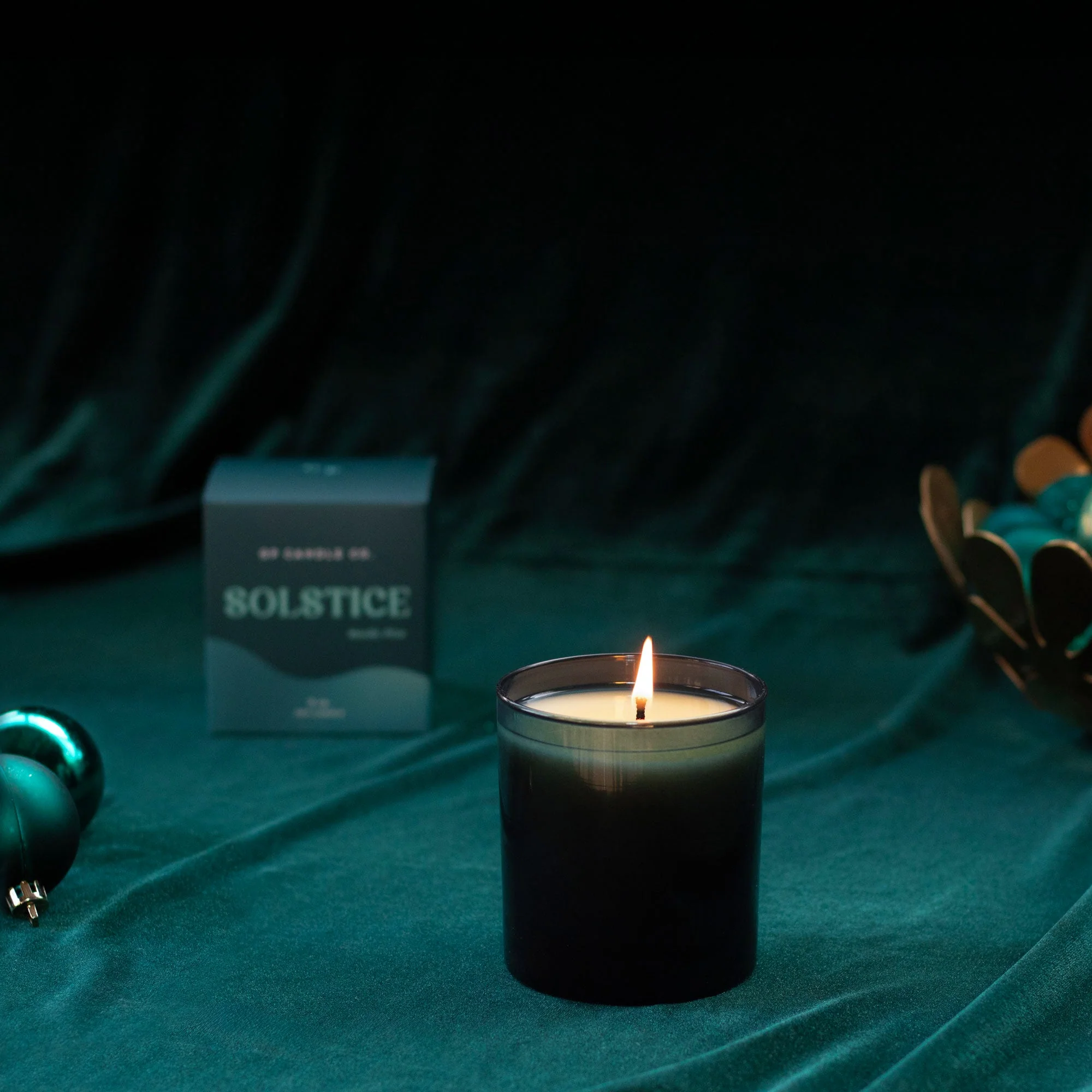 Solstice 9 oz. Hue Candle - Nordic Pine - Image 5