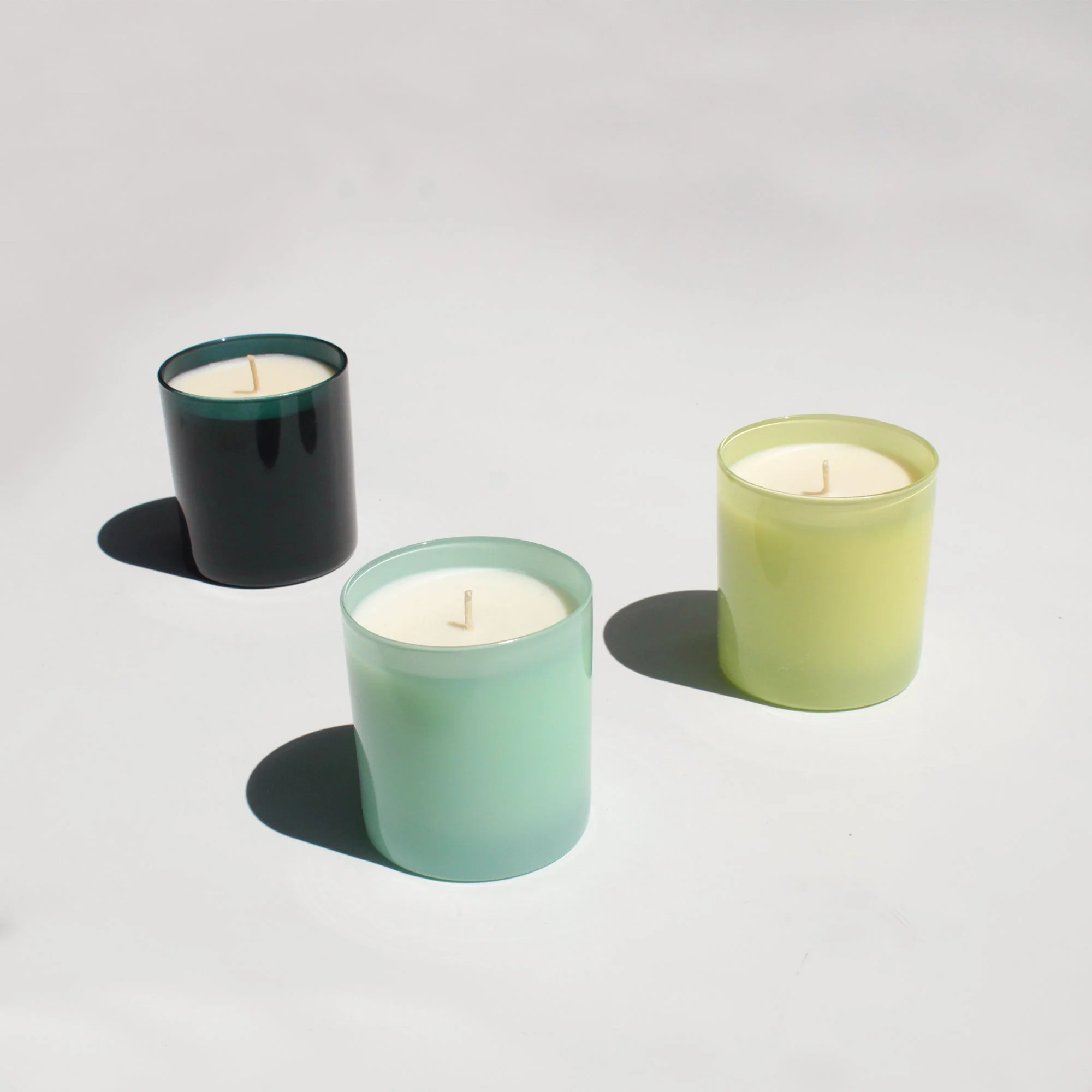 Solstice 9 oz. Hue Candle - Nordic Pine - Image 9