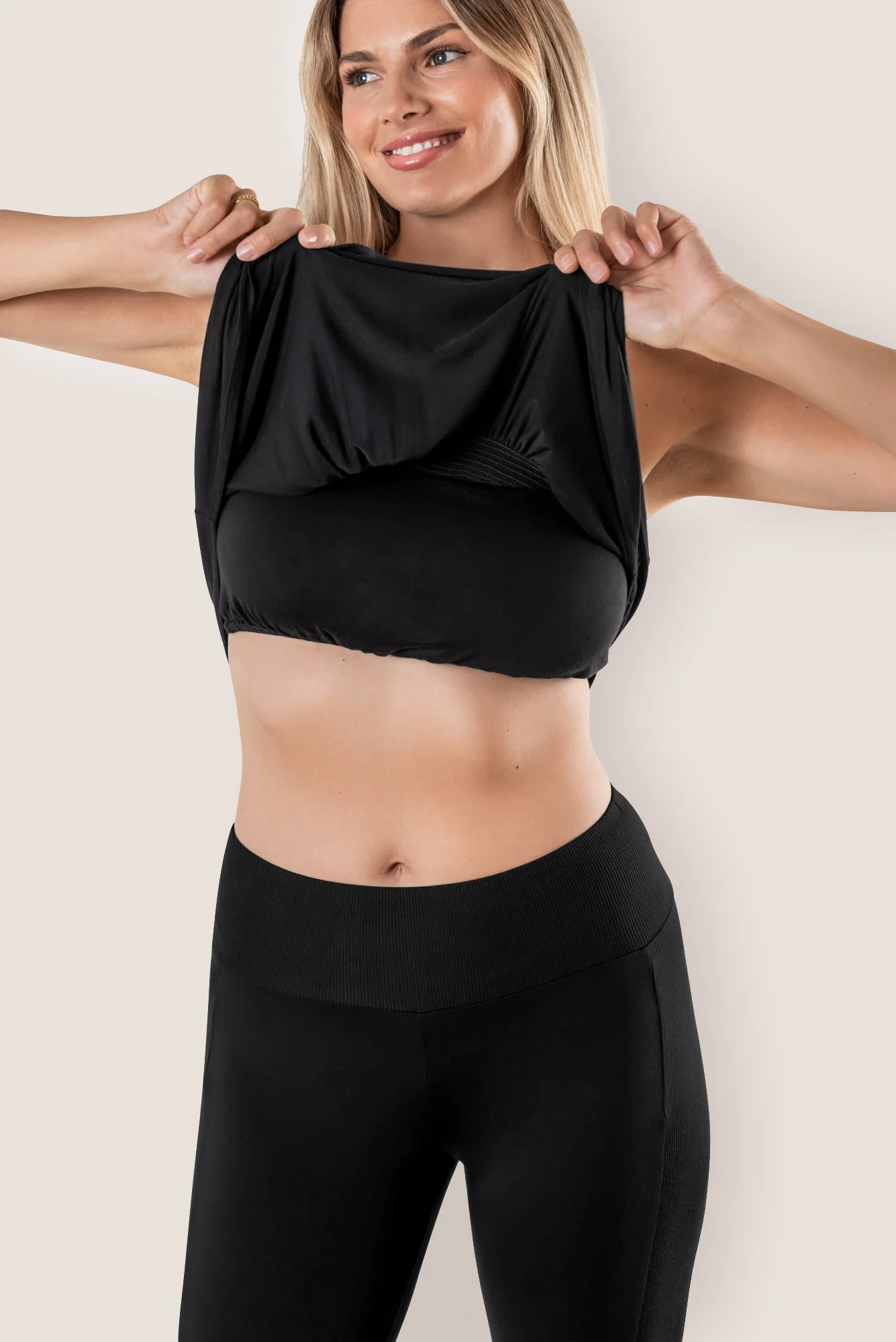 Sunrise Loose Fit Top with Light Hug Bra-Free Shelf - Image 2