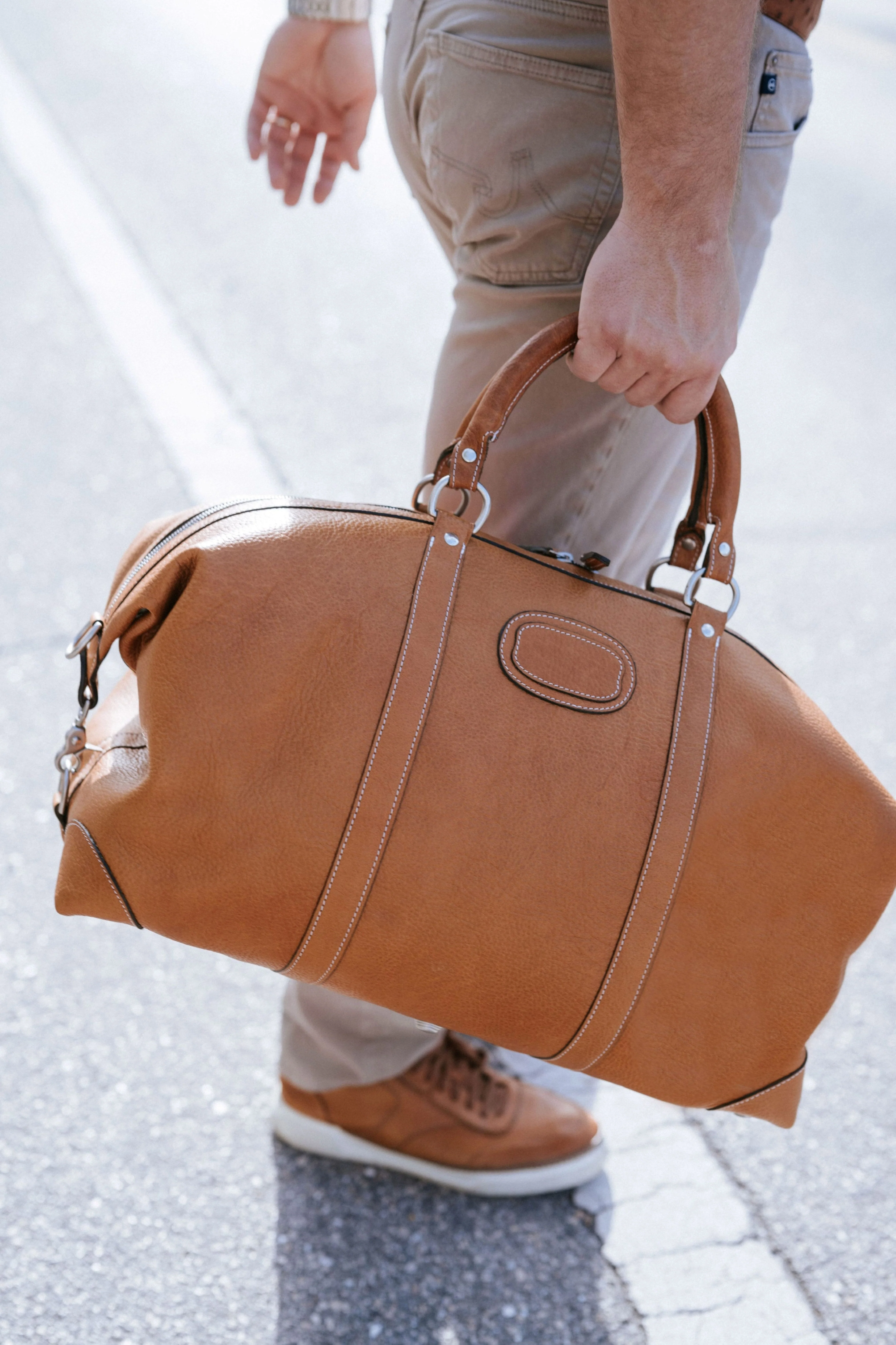 Classic Leather 22" Twain Weekender Bag - Image 71