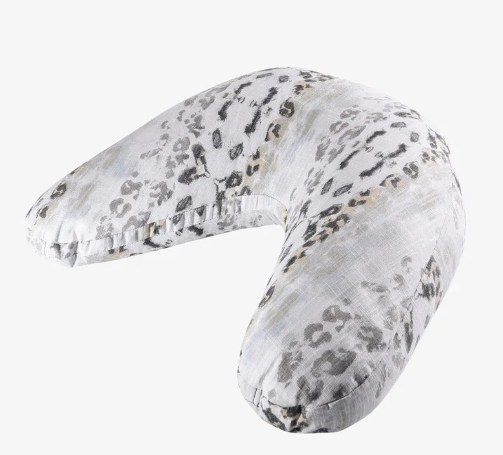 V-Shaped Meditation Cushion - Natural Materials - Image 6