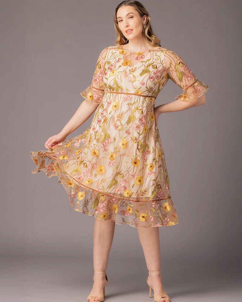 Plus Size Wildflower Embroidered Dress - Image 9
